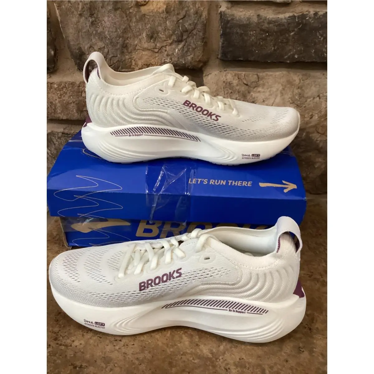 Brooks shoes - Brooks Adrenaline GTS 25 - Adrenaline GTS - White 0