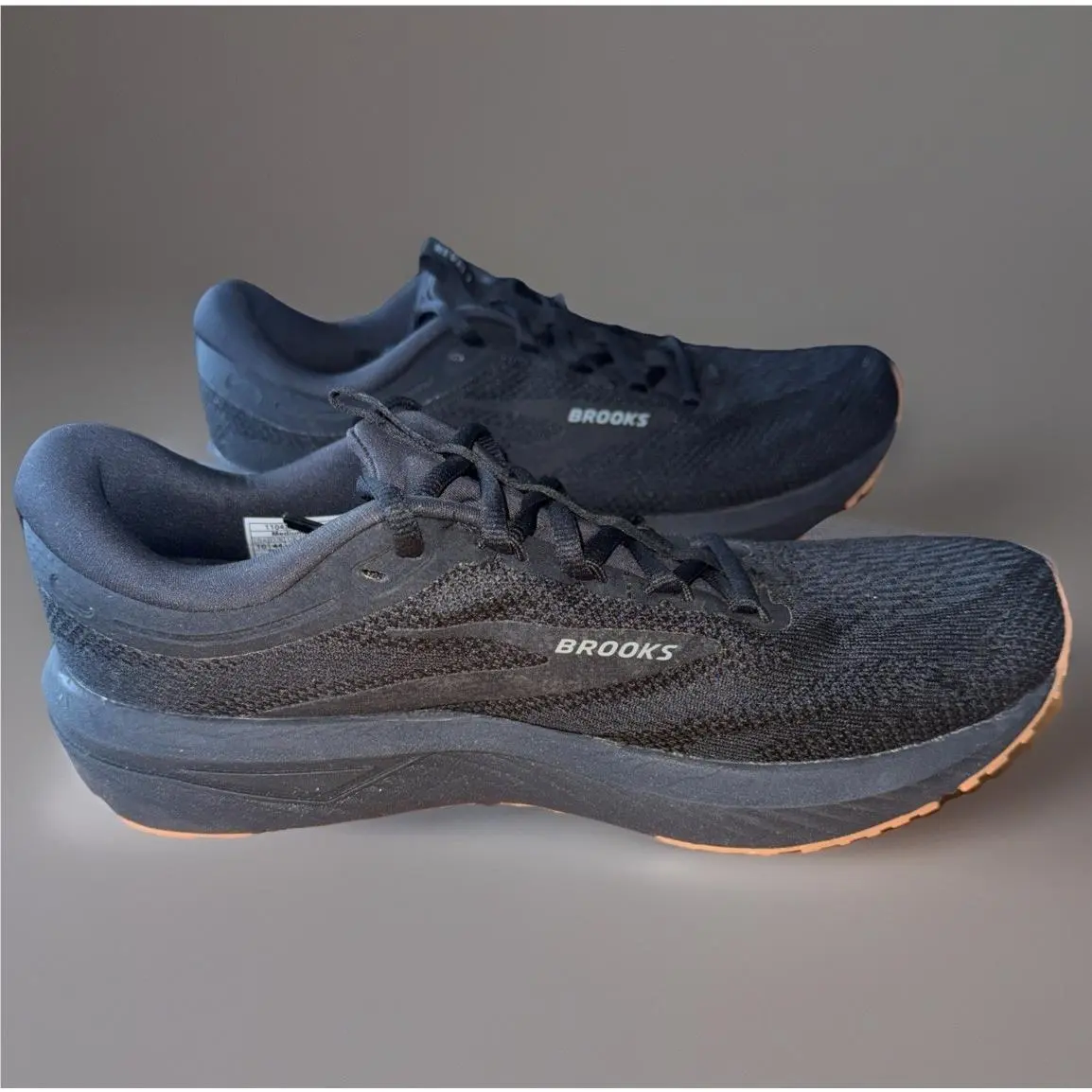 Brooks shoes - Brooks Revel 7 - Revel - 1104351D072 - Black (UPC: 0195394525311) 5