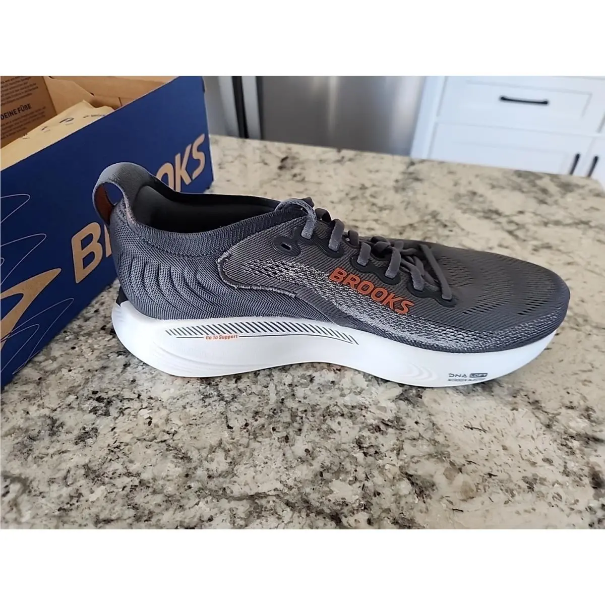 Brooks shoes - Brooks Adrenaline GTS 25 - Adrenaline GTS - Black/Grey/White 3