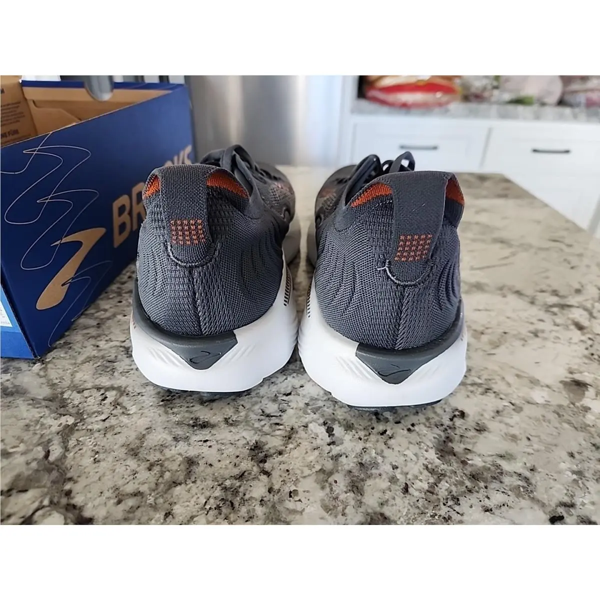 Brooks shoes - Brooks Adrenaline GTS 25 - Adrenaline GTS - Black/Grey/White 1