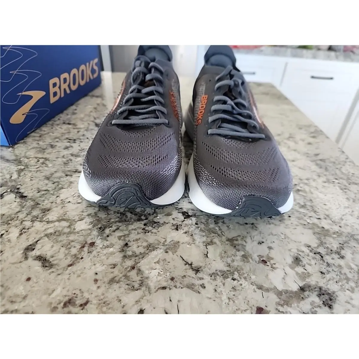 Brooks shoes - Brooks Adrenaline GTS 25 - Adrenaline GTS - Black/Grey/White 4