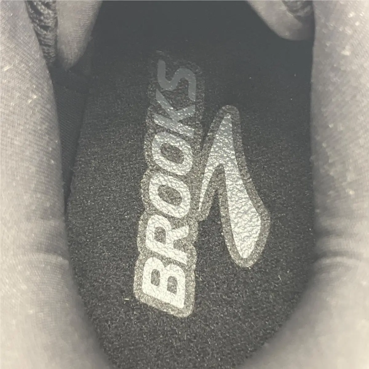 Brooks shoes - Brooks Anthem 8 - Anthem - 1104721D020 - Black/Black/Ebony 11
