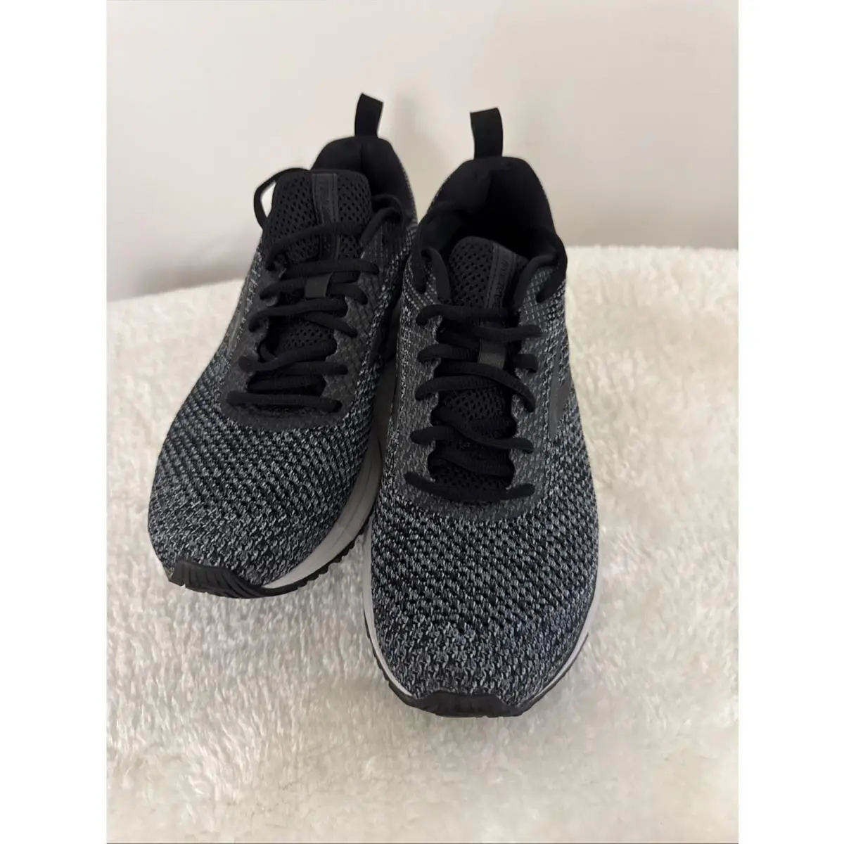 Brooks shoes - Brooks Transmit - Transmit - 110306 1D 069 - Black 1