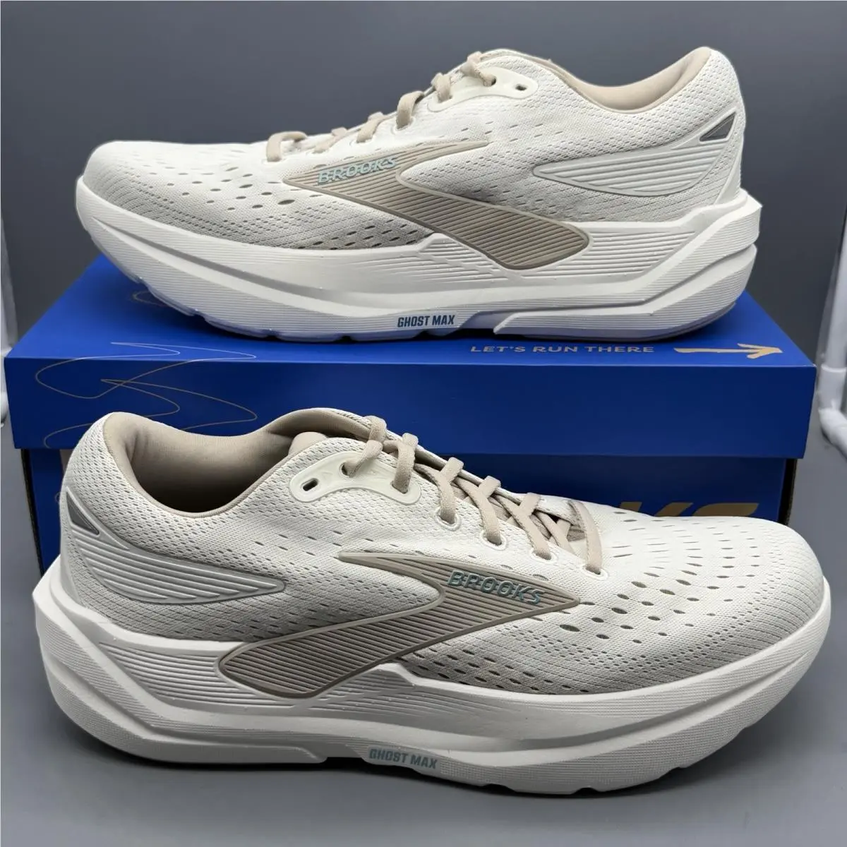 Brooks Ghost Max 3 Women’s Size 11 B Running Shoes Walking Gym Sneakers Coconut