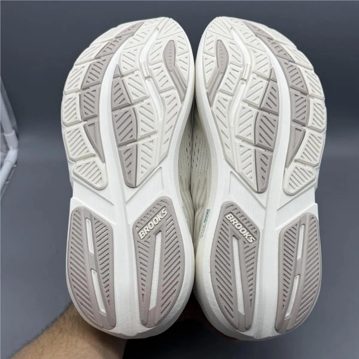 Brooks shoes - Brooks Ghost Max - Ghost Max - 1204571B181 - Multicolor (UPC: 0195394698862) 6