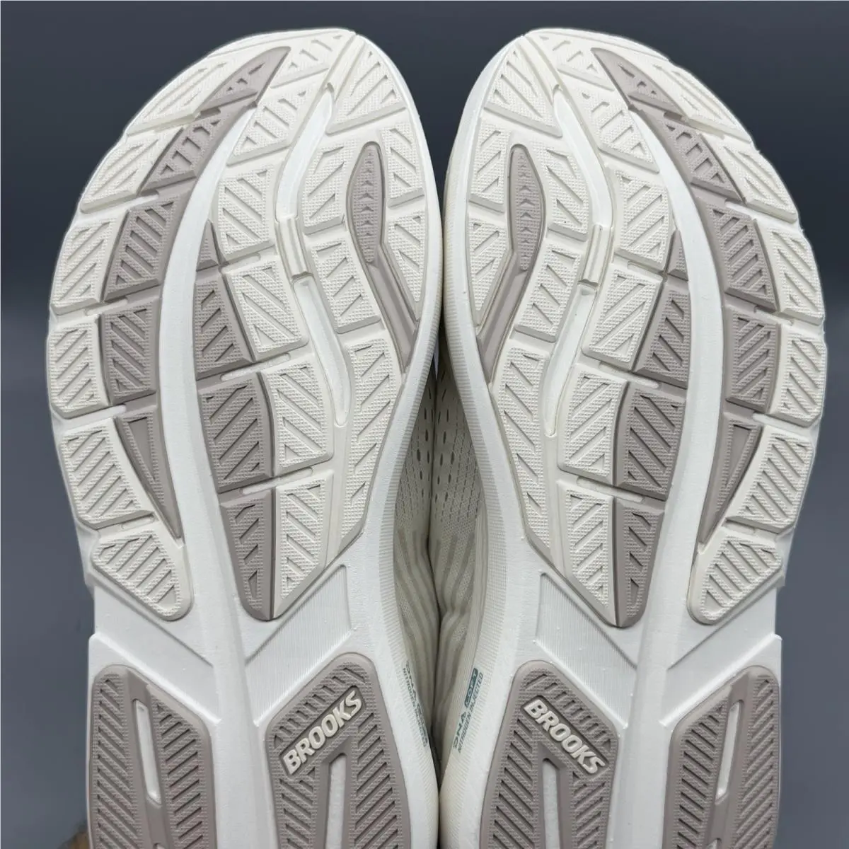 Brooks shoes - Brooks Ghost Max - Ghost Max - 1204571B181 - Multicolor (UPC: 0195394698862) 7