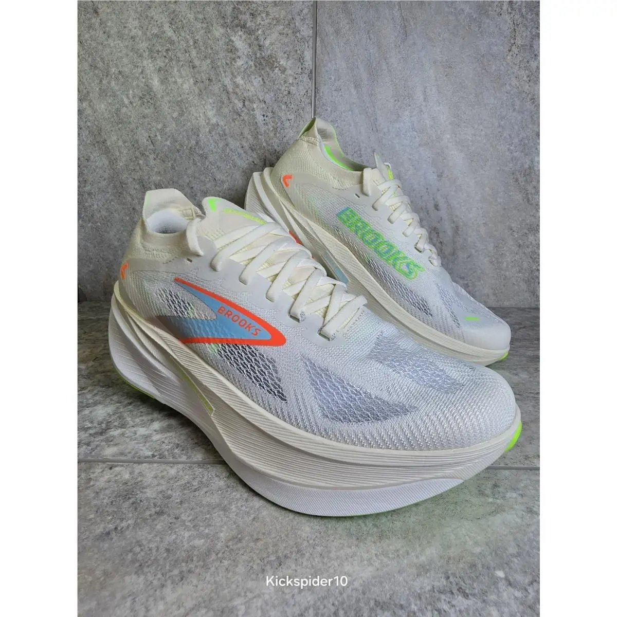 Brooks Hyperion Max 3 Women`s Running Shoes Size 10.5 Coconut Pink Green Gecko