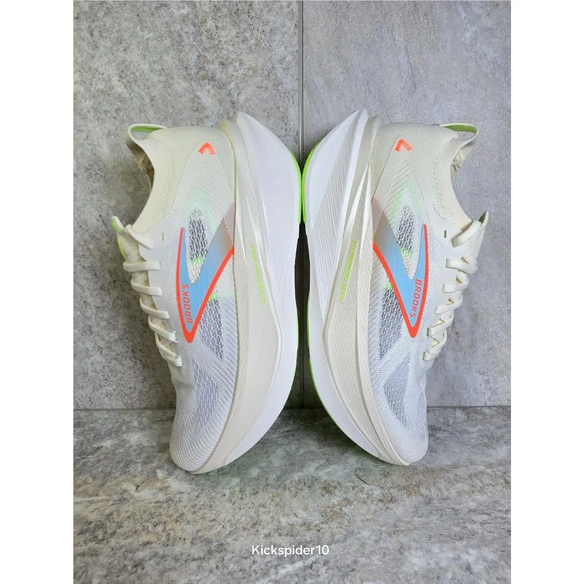 Brooks shoes - Brooks Hyperion Max 3 - Hyperion Max - 120455-1B-182 - Coconut/Green Gecko/Pink Clay 3