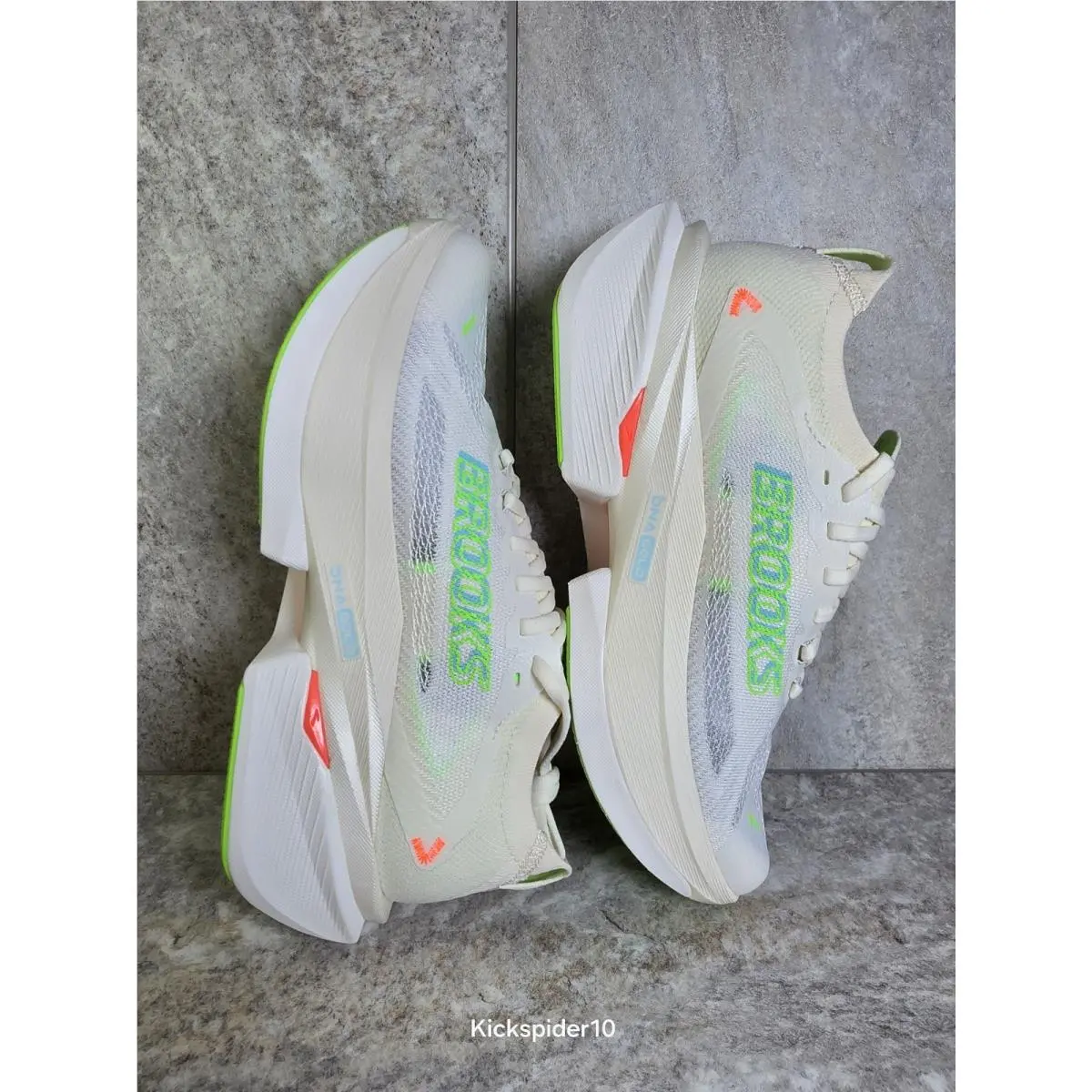 Brooks shoes - Brooks Hyperion Max 3 - Hyperion Max - 120455-1B-182 - Coconut/Green Gecko/Pink Clay 7
