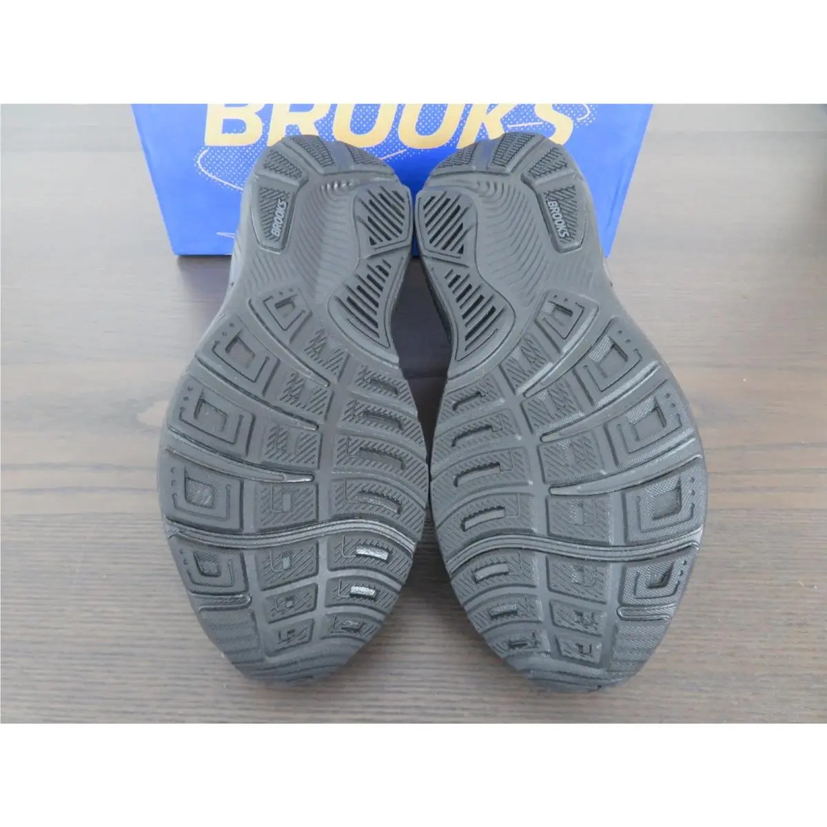 Brooks shoes - Brooks Ghost 18 - Ghost - Black 4