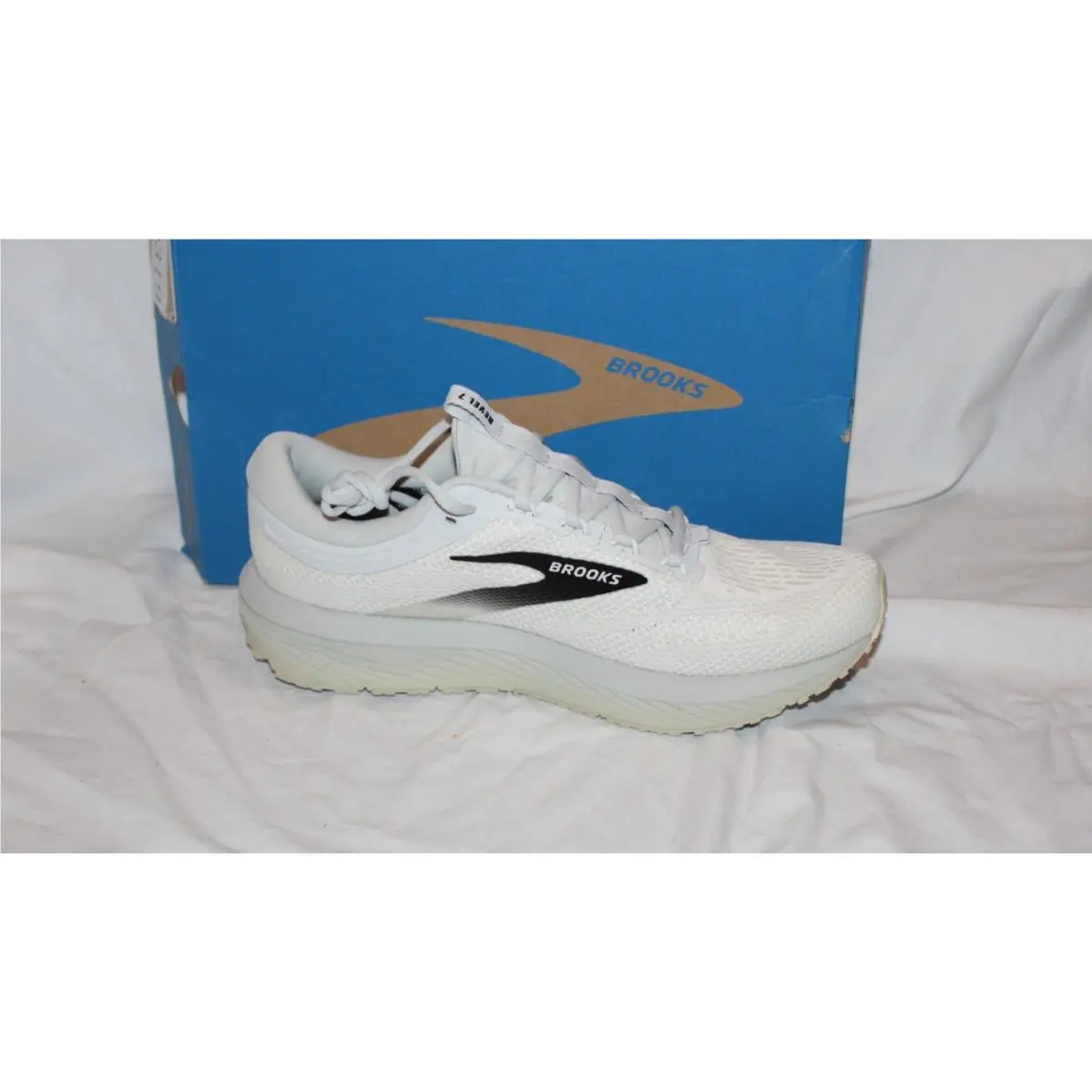 Brooks shoes - WHITE GRAY BLACK 1