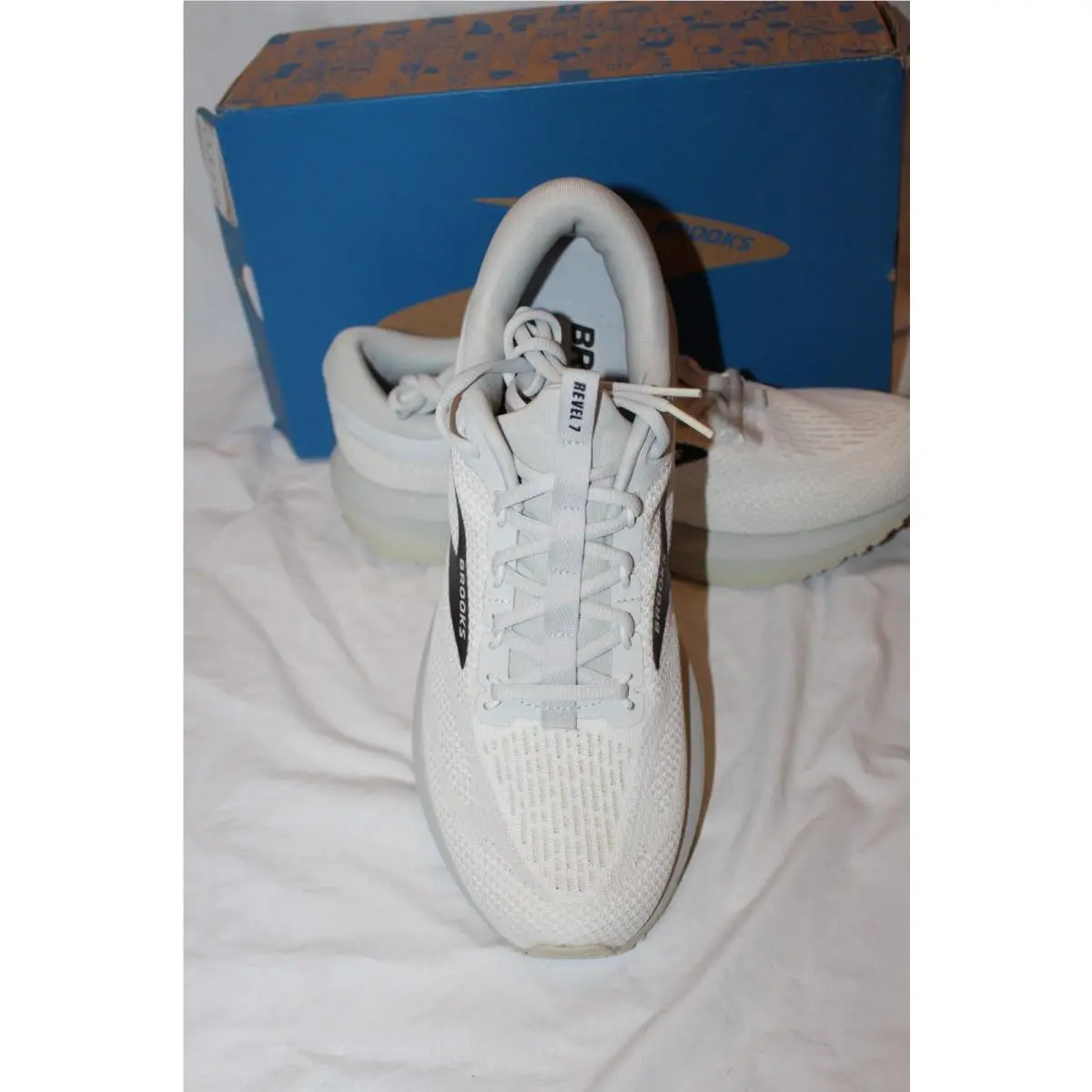 Brooks shoes - WHITE GRAY BLACK 2