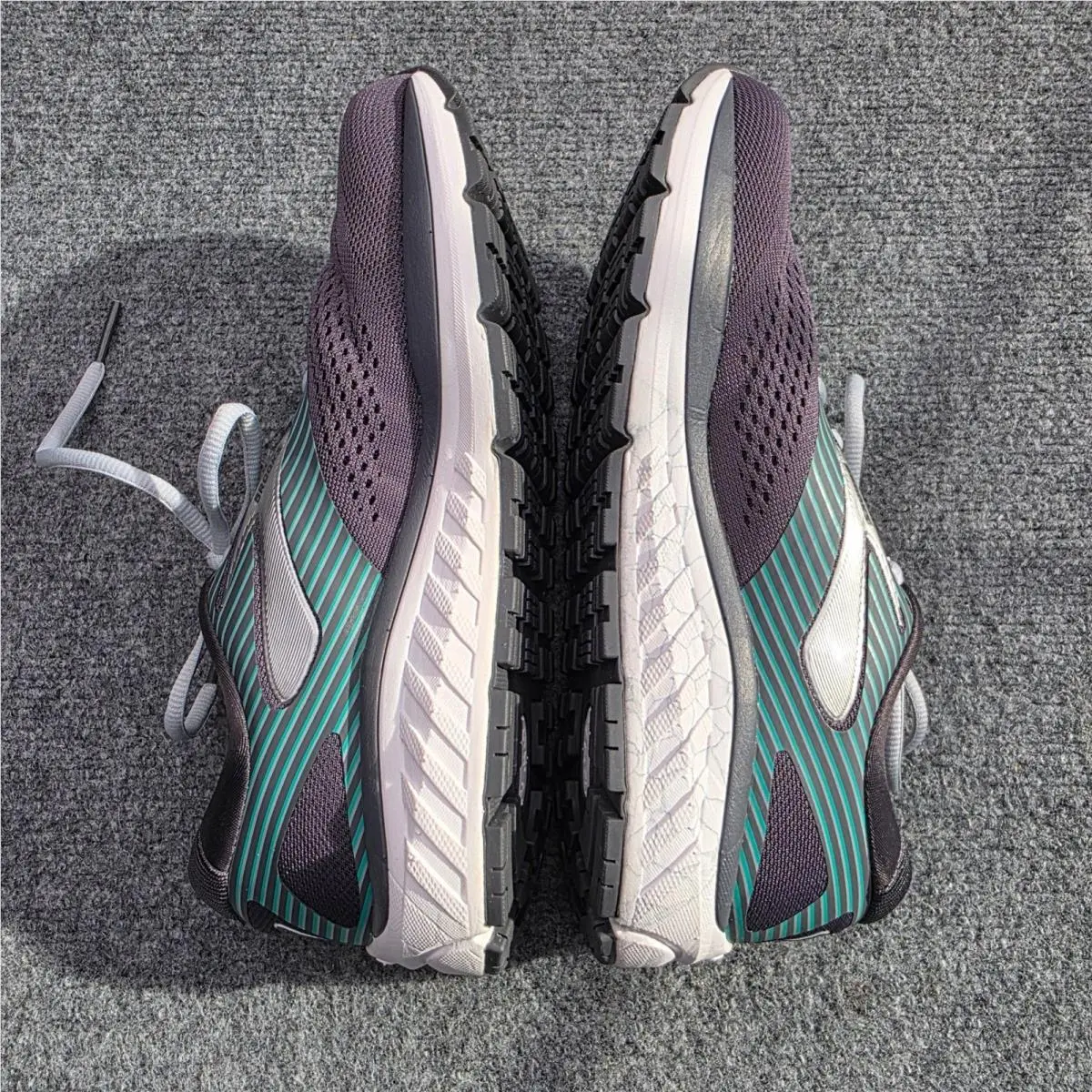 Brooks shoes - Brooks Addiction 14 - Addiction - Gray 5