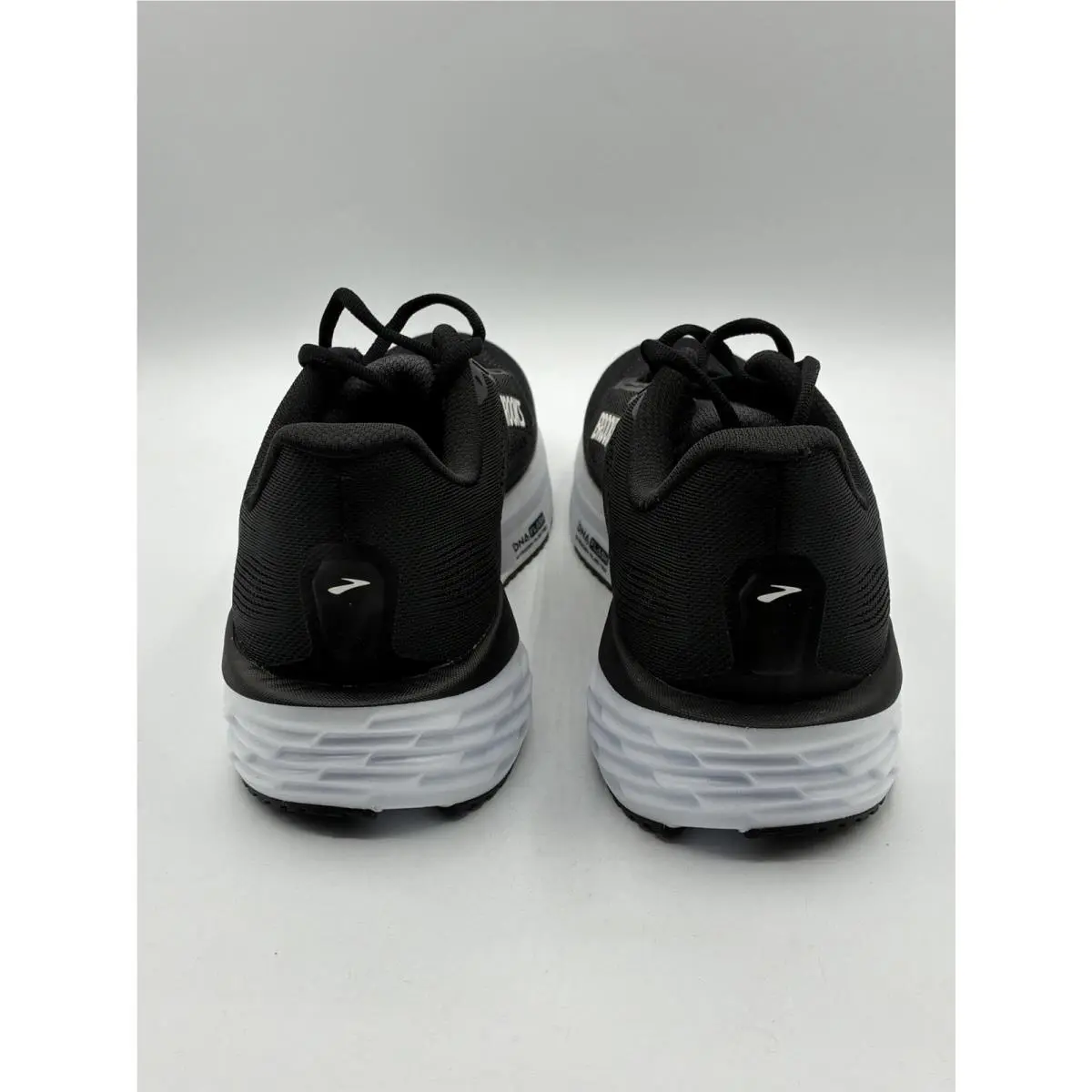 Brooks shoes - Brooks Launch 12 - Launch - 1104811D090 - Black, Gray, White (UPC: 195394784206) 1