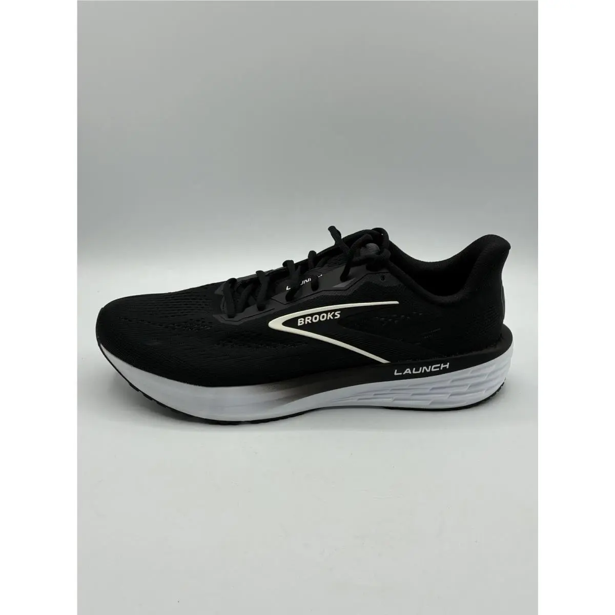 Brooks shoes - Brooks Launch 12 - Launch - 1104811D090 - Black, Gray, White (UPC: 195394784206) 5