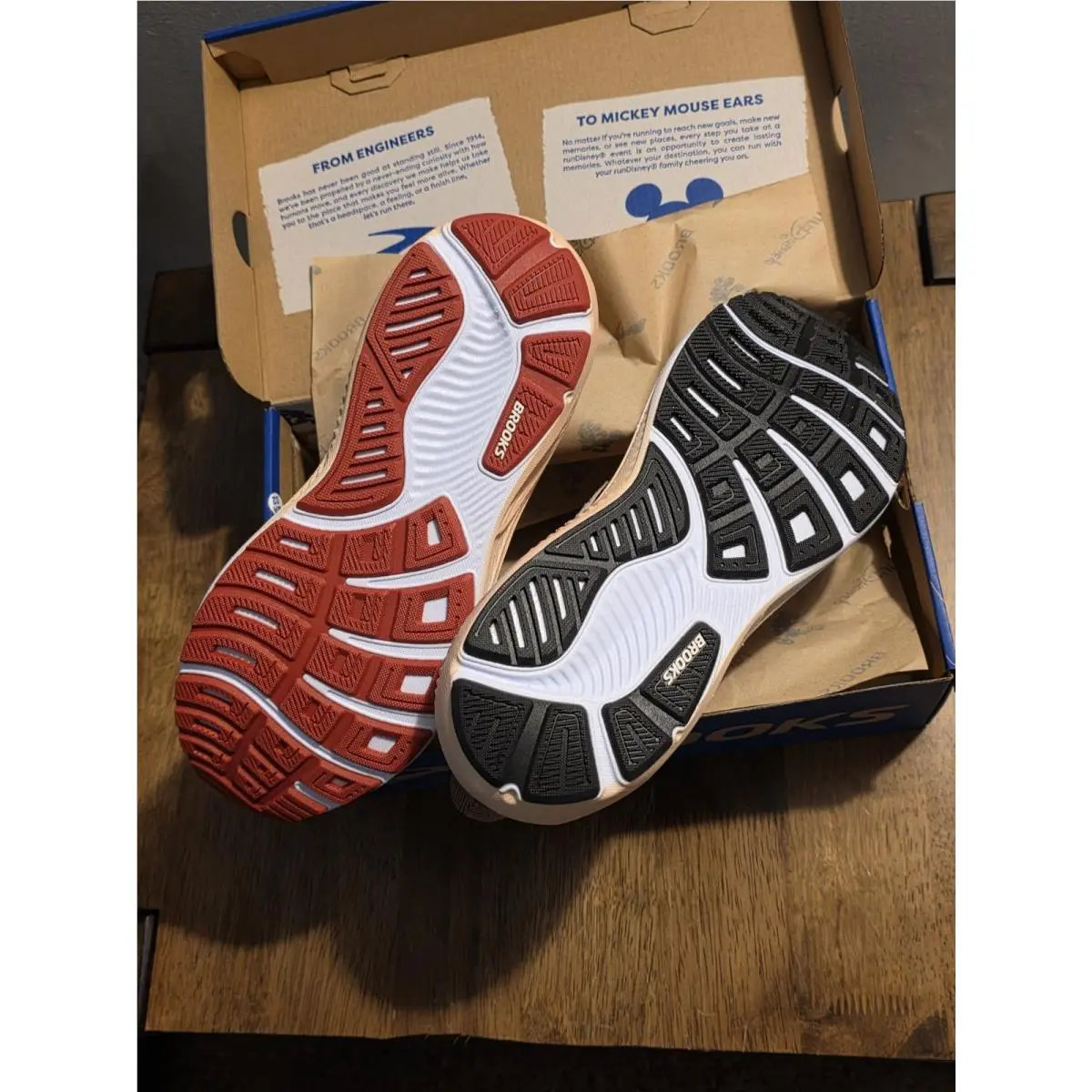 Brooks shoes - Brooks Run Disney 2026 Ghost 17 - Brown (UPC: 195394831078) 1