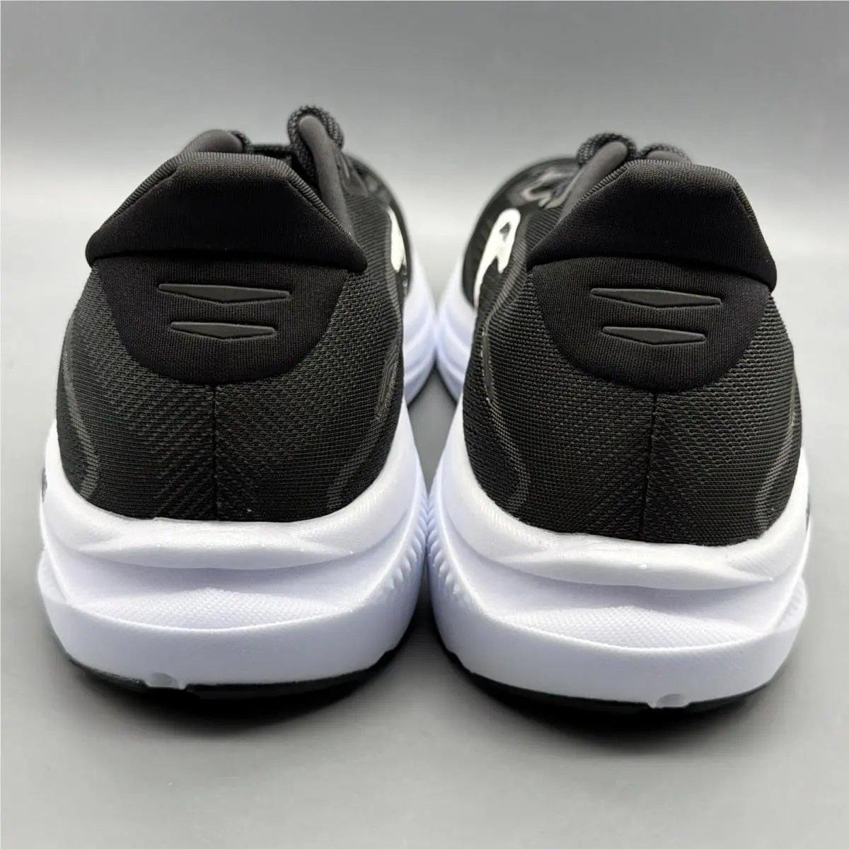 Brooks shoes - Brooks Ghost 18 - Ghost - 1104931D090 - Black (UPC: 0195394869378) 2
