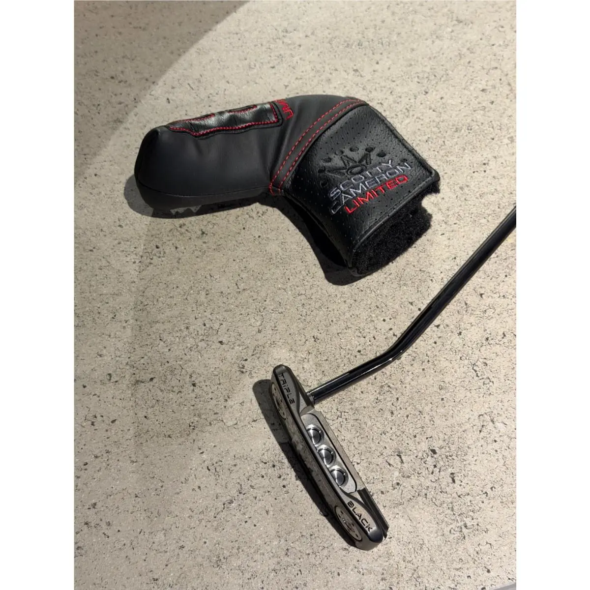 Scott  - Scotty Cameron B3 Triple Black Design LTD Catalina - Black, Lie Angle: Black 0