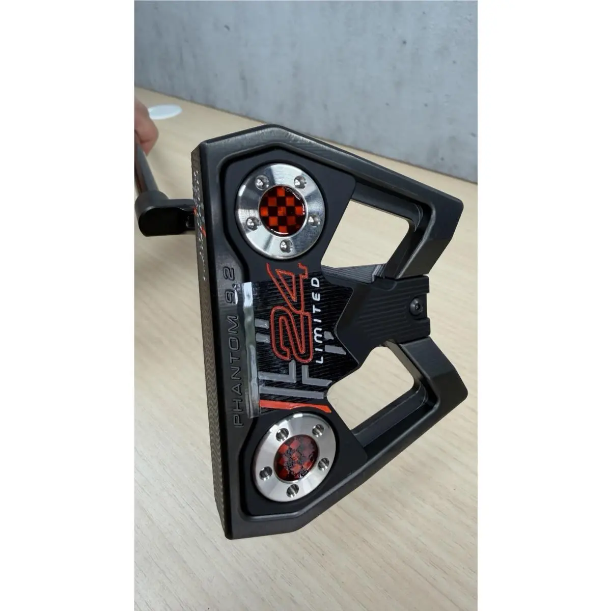 Scott  - Limited Release H24 Holiday Putter - Black (UPC: 0196665950351) 7