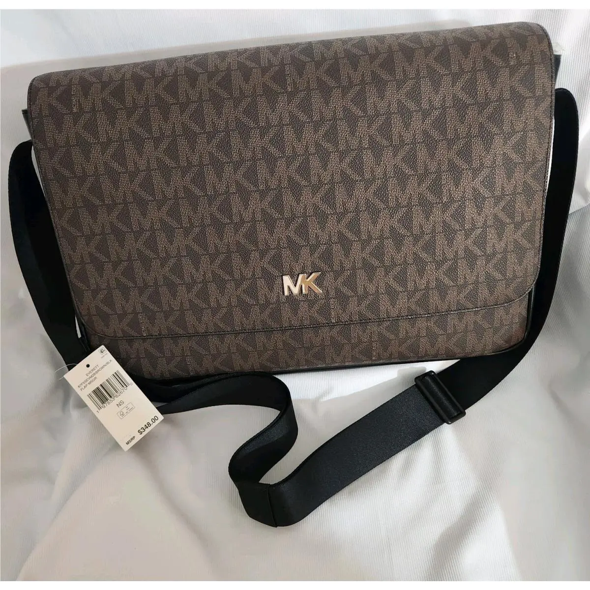Signature Leather Tech Savvy Laptop Messenger Brown Flap Bag by Michael Kors