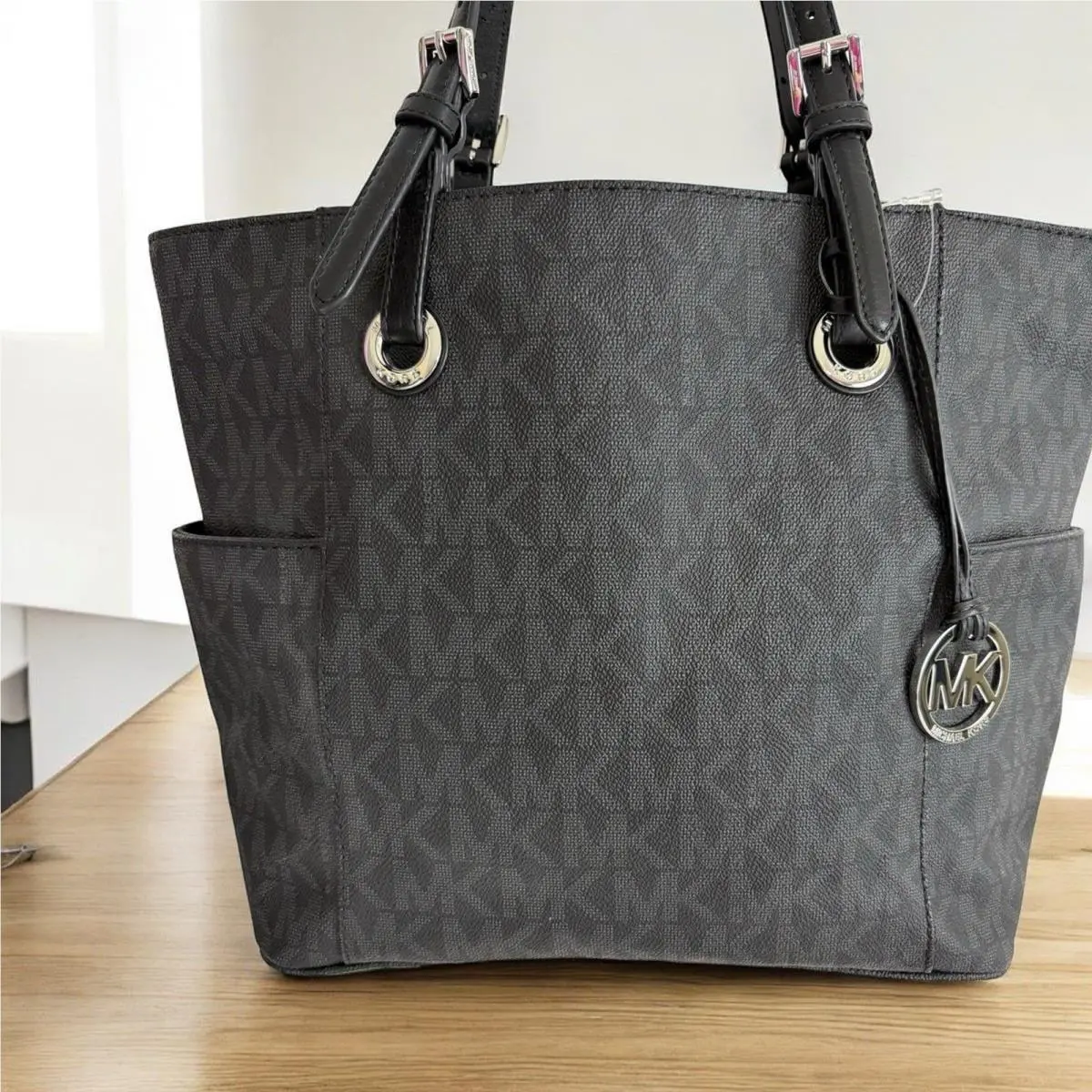 Travel Leather Zip Signature Tote Black Satchel Shoulder Bag by Michael Kors
