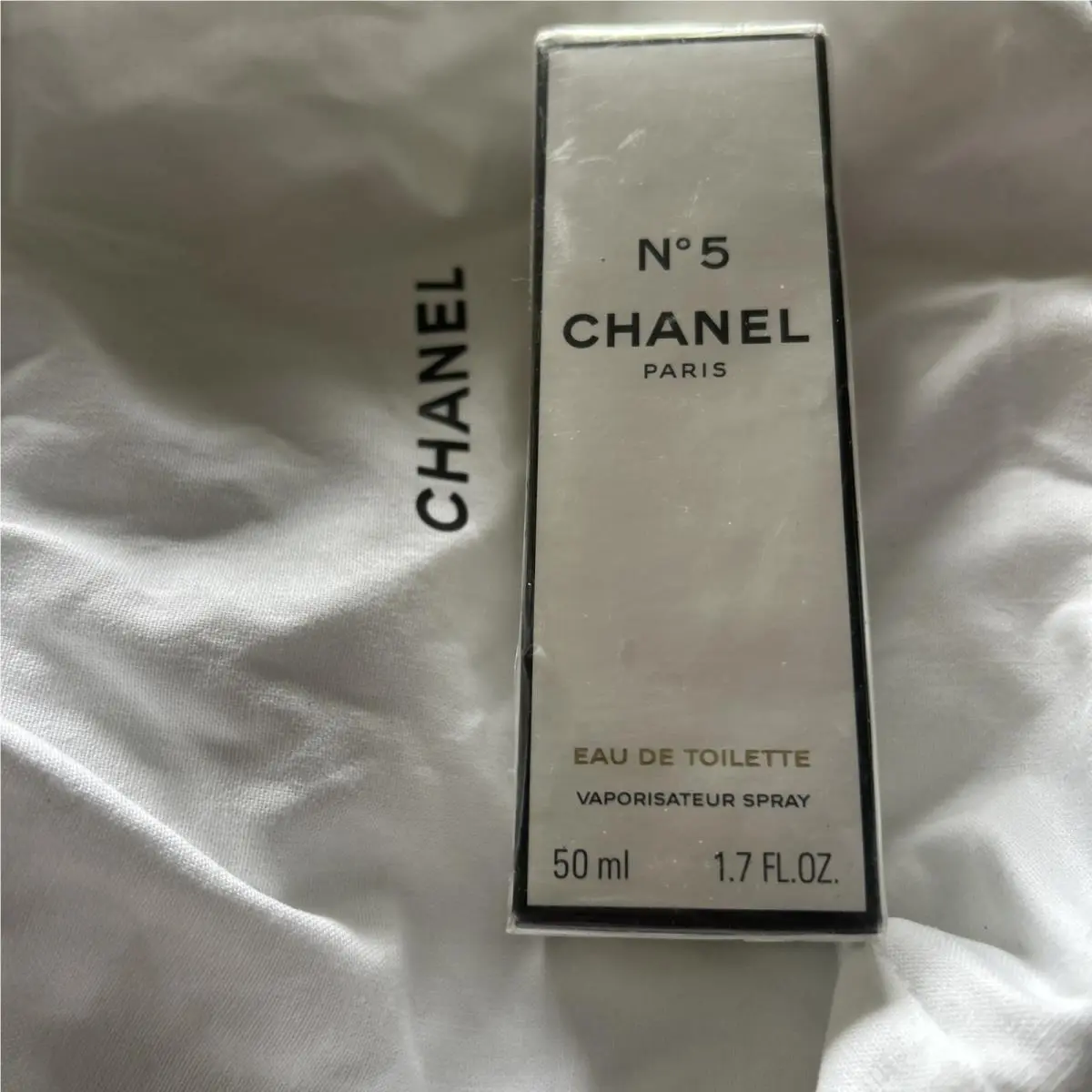 Chanel N.5 by Chanel 1.7 FL oz / 50 ML Eau De Toilette Spray - Box