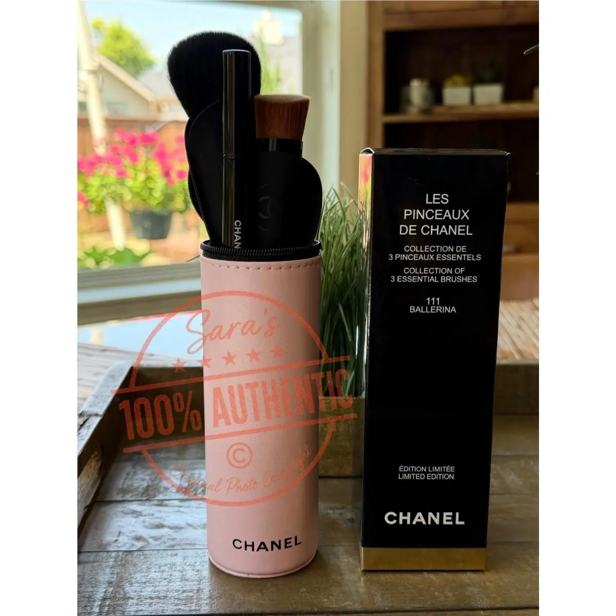 Les Pinceaux Collection 3 Essential Brushes Leather Case 111 Ballerina LE by Chanel