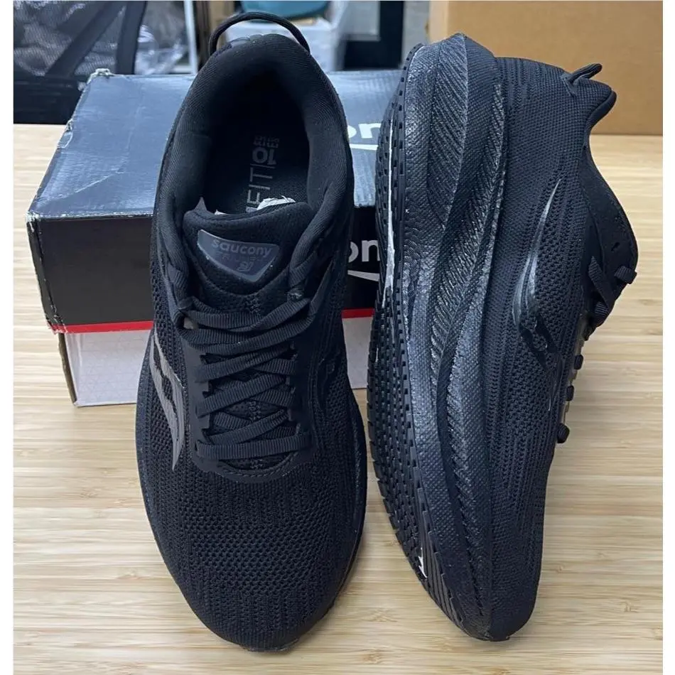 Saucony Men Triumph 21 Triple Black Size EU 40.5/ US 7.5