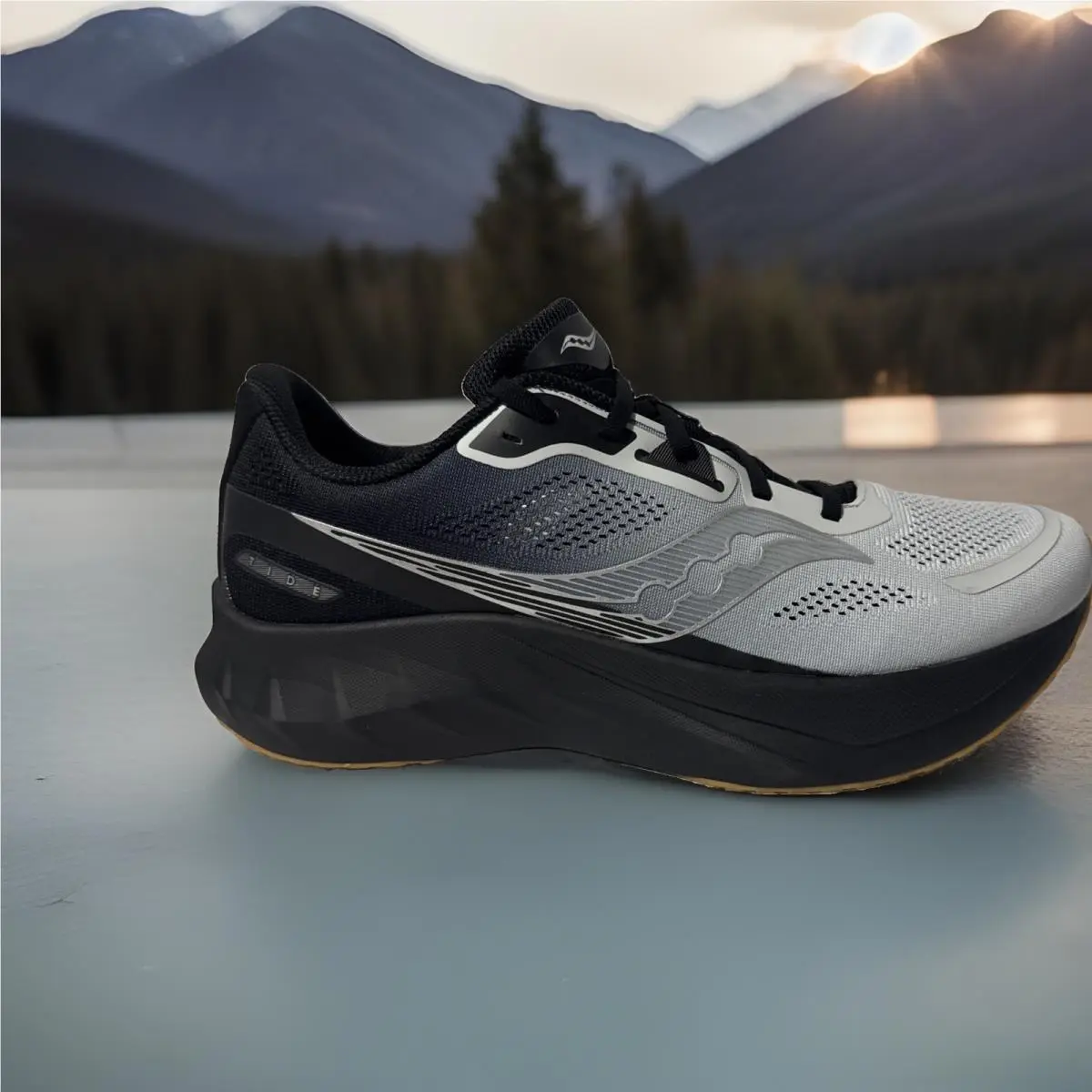Size 11.5- Saucony Tide 2 Cloud Black