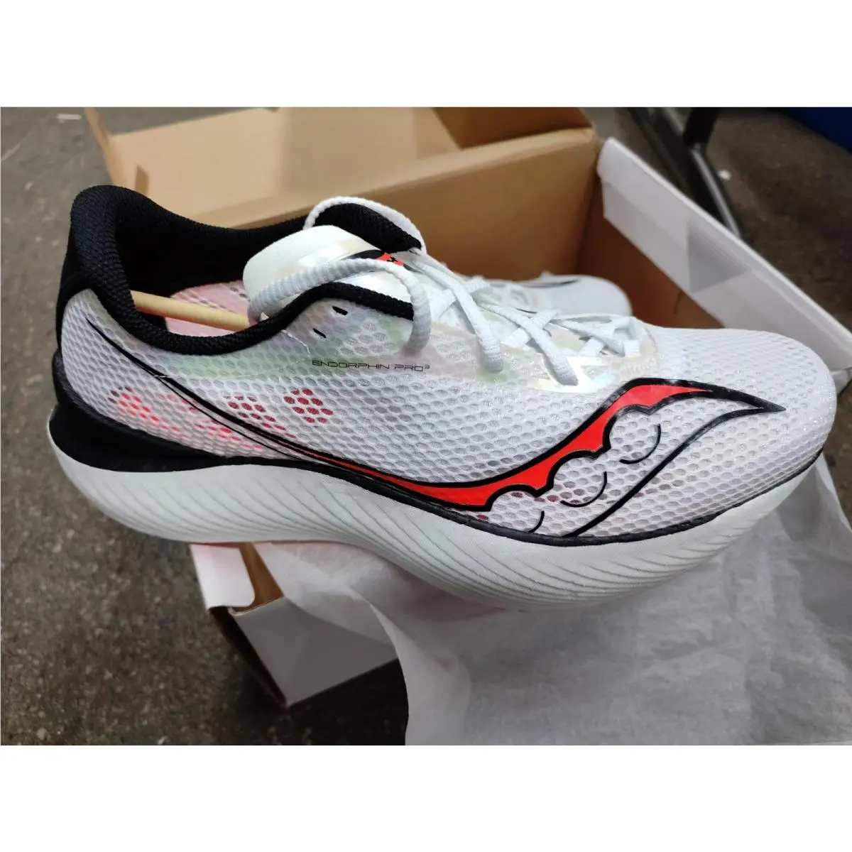 Saucony shoes - Saucony Endorphin Pro 3 - Endorphin Pro - S20755-85 - White (UPC: 195018086365) 0