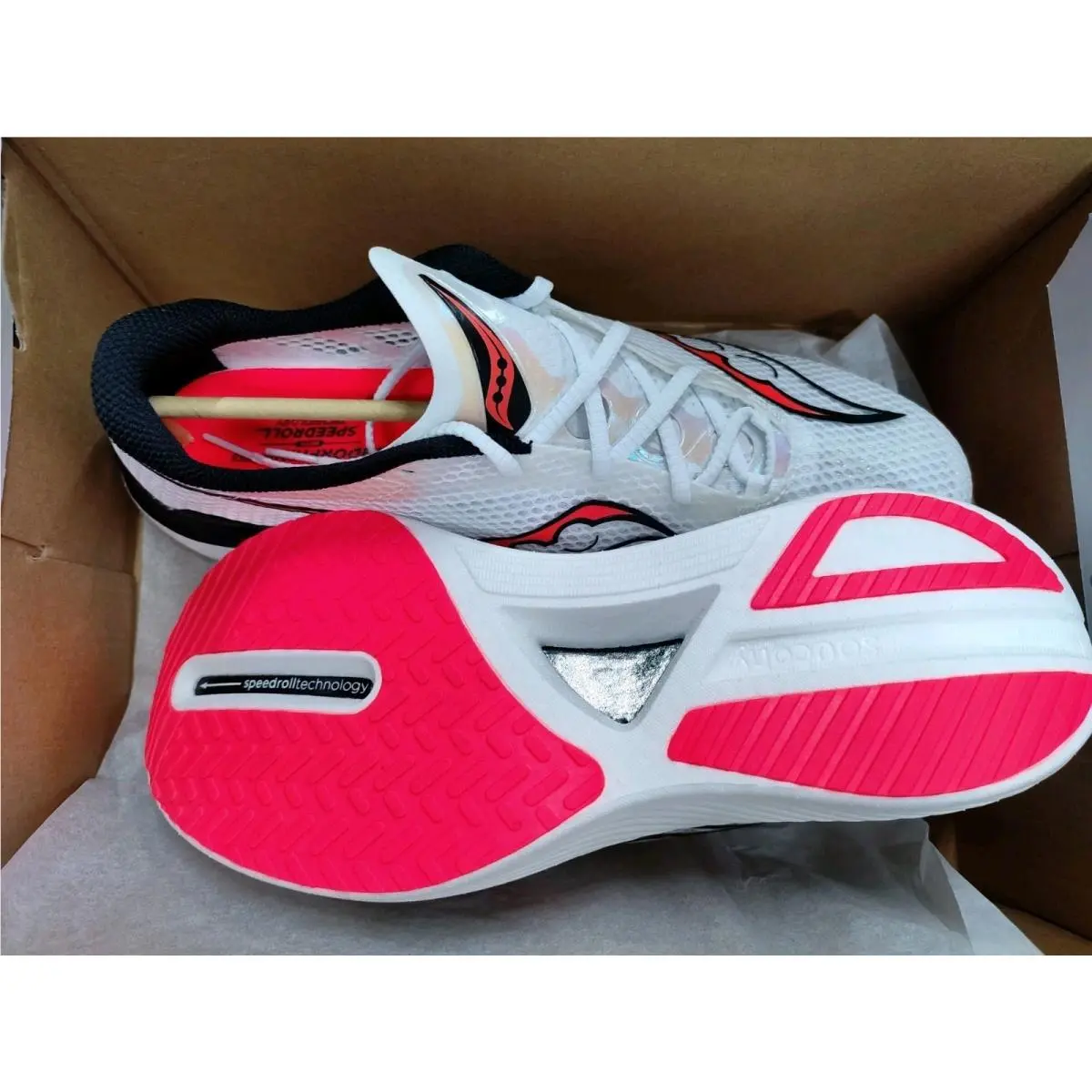 Saucony shoes - Saucony Endorphin Pro 3 - Endorphin Pro - S20755-85 - White (UPC: 195018086365) 3