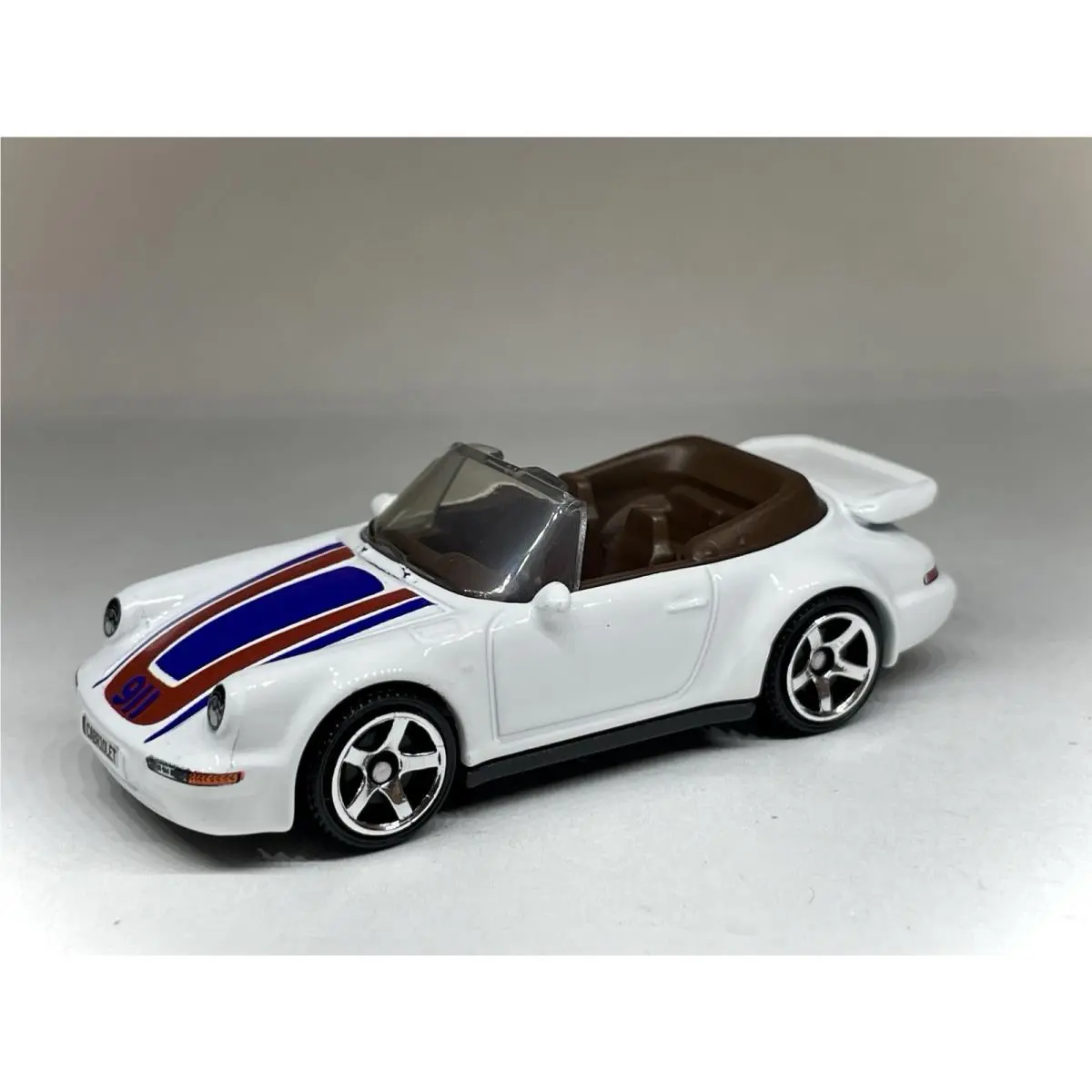 Hot Wheels Porsche 911 Turbo Cabriolet Custom Made with 5 Star Porsche Mags