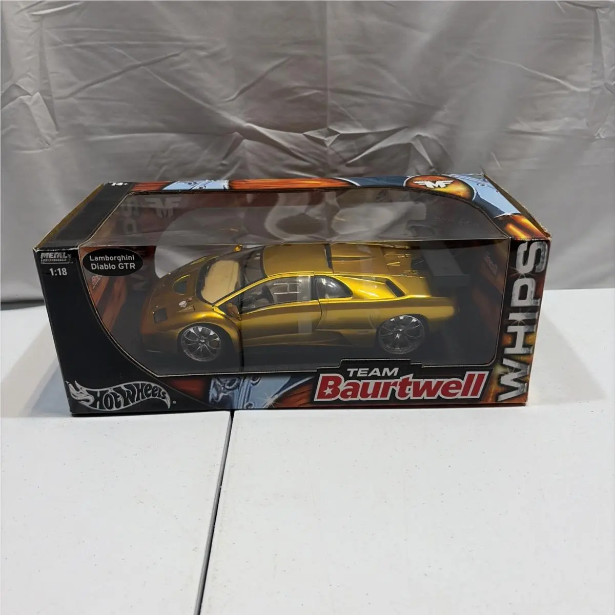 Hot Wheels Lamborghini Diablo Gtr Team Baurtwell Whips 1:18 Diecast Gold