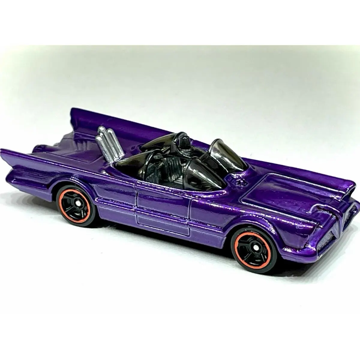 Custom Made Batmobile DC Comics Redline Spectraflame Purple Diecast 1:64