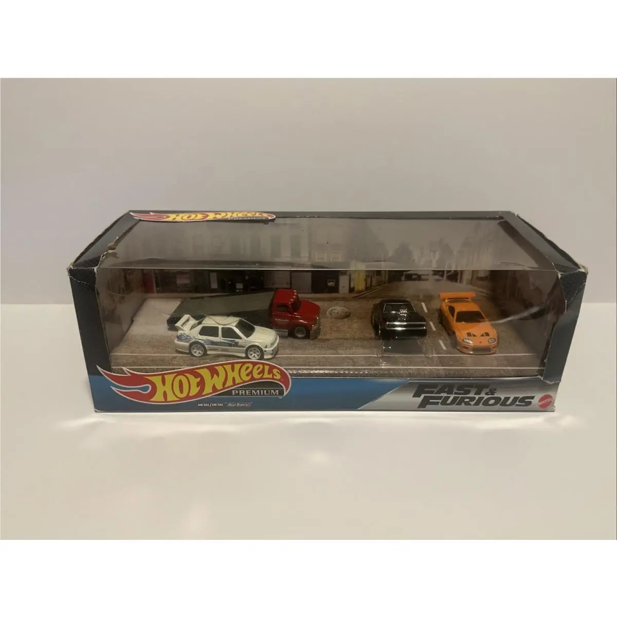 2020 Hot Wheels Premium Fast and Furious Diorama Real Riders 4 Model Set GMH41