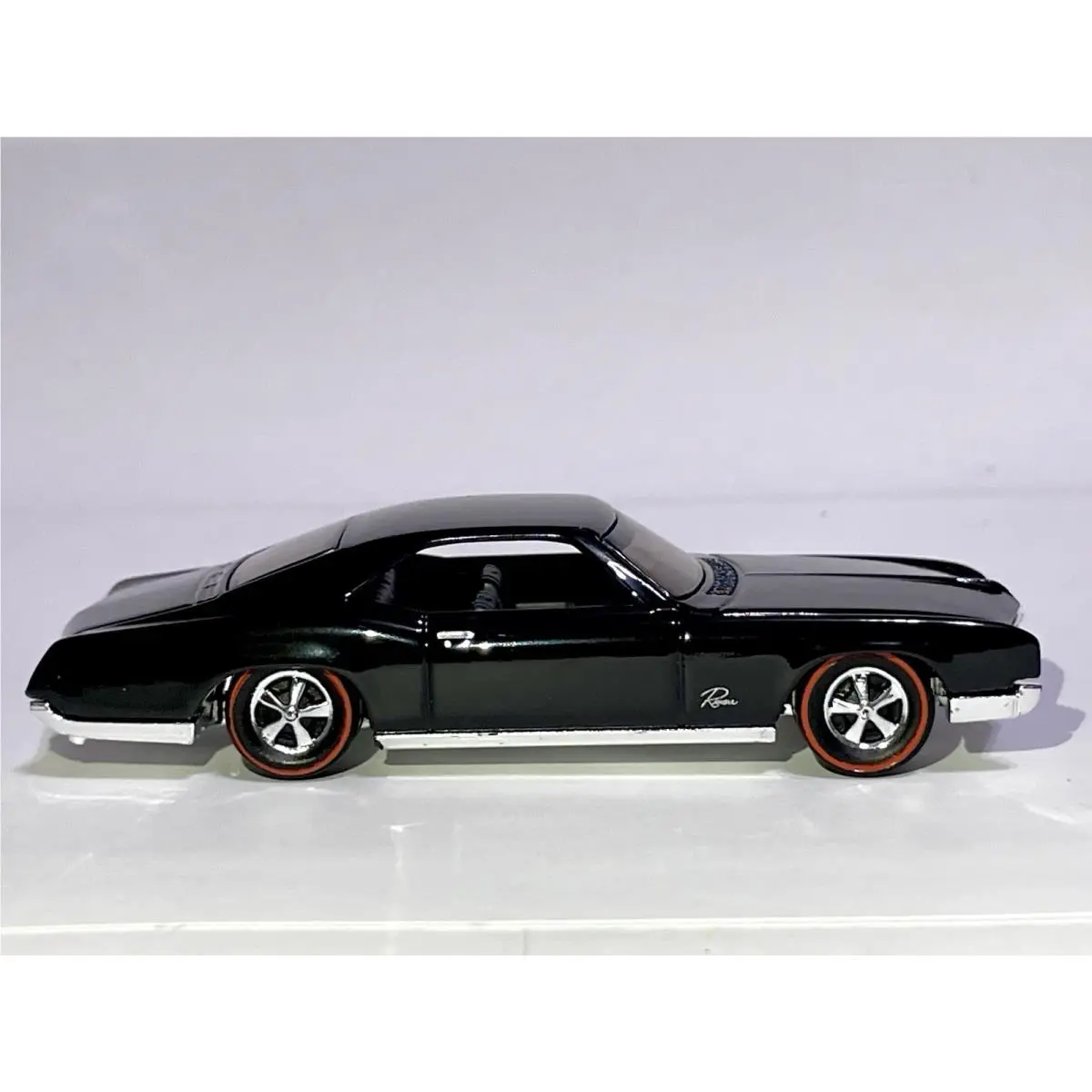 Hot Wheels Custom Made Redline - Buick Riviera Gorgeous Car