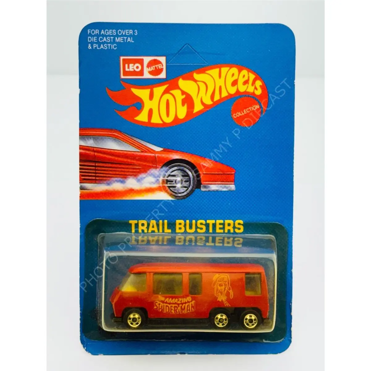 Hot Wheels Leo India Blackwall Gmc Motorhome Red in Blisterpack