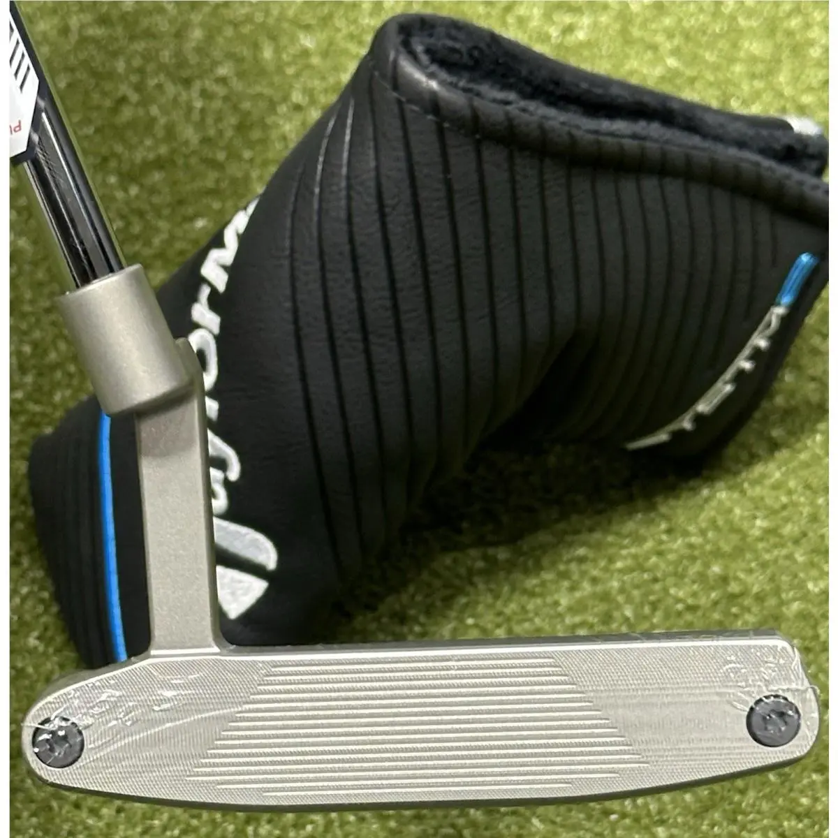 TaylorMade  - TaylorMade SYSTM2 Juno 12 Putter - Black 1