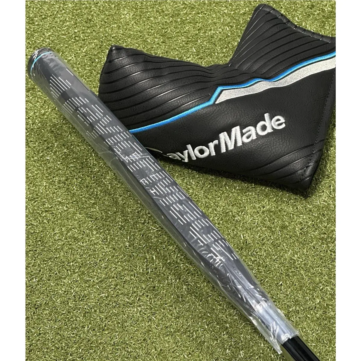 TaylorMade  - TaylorMade SYSTM2 Juno 12 Putter - Black 5