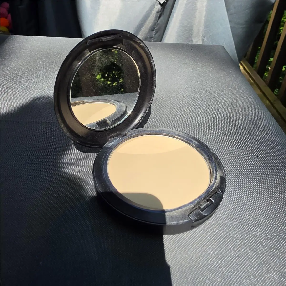 Mac Studio Fix Powder Plus Foundation NC10 Full Size 0.52oz by MAC Cosmetics