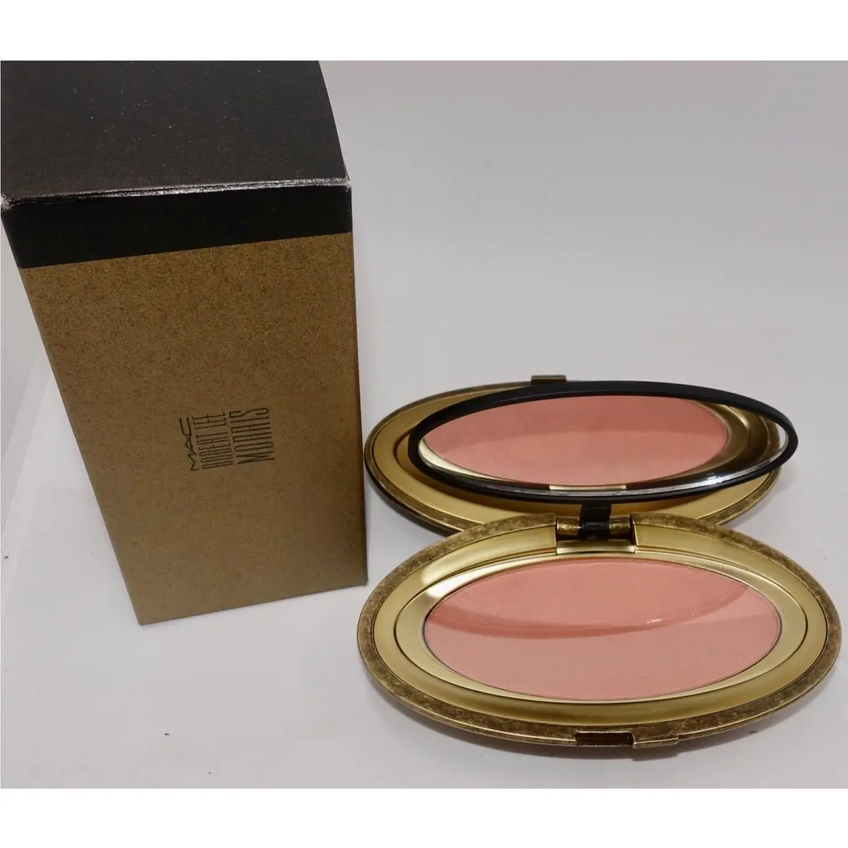 Mac Cosmetics Robert Lee Morris Blush Linda 0.35 OZ by MAC Cosmetics