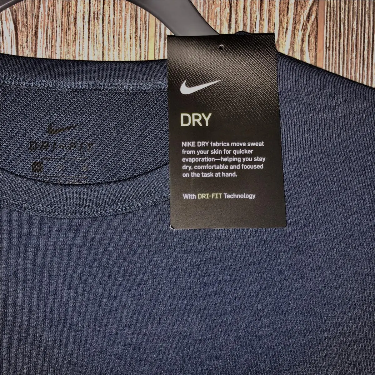 Nike clothing - NIKE Dry Therma Flex S/S Loose Training Top - 860211 - Blue 4