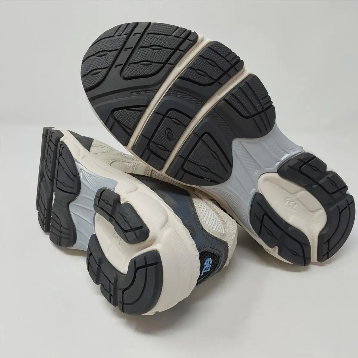 Asics shoes - 1204A176-101 - 1204A176-101 - Gray 3