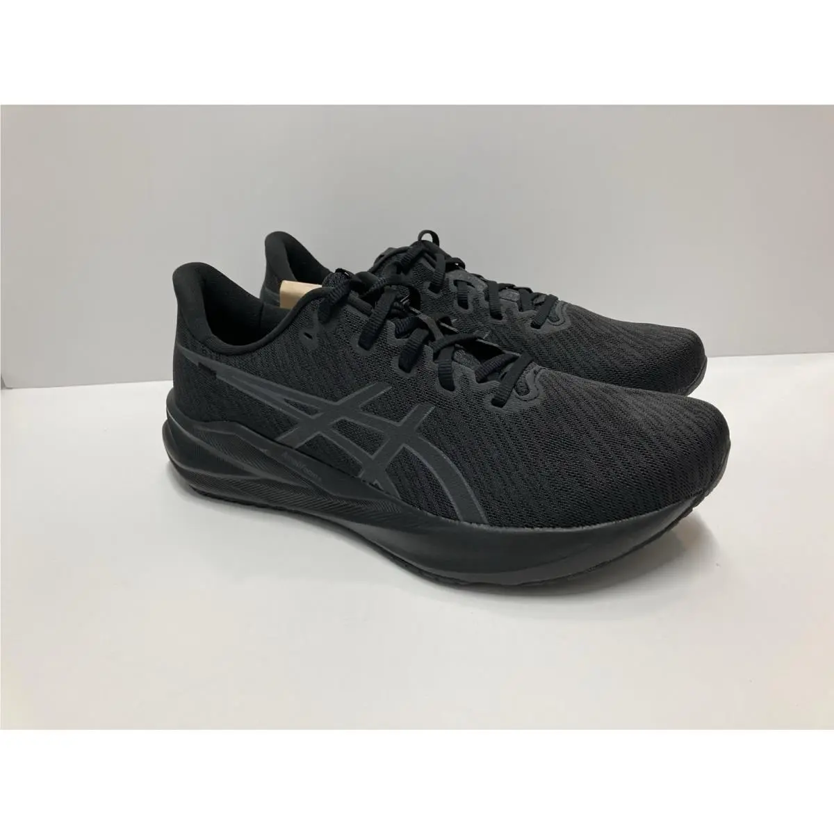 Asics Versablast 4 Men’s Size 12 Black Carrier Grey • and +free Asics T-shirt