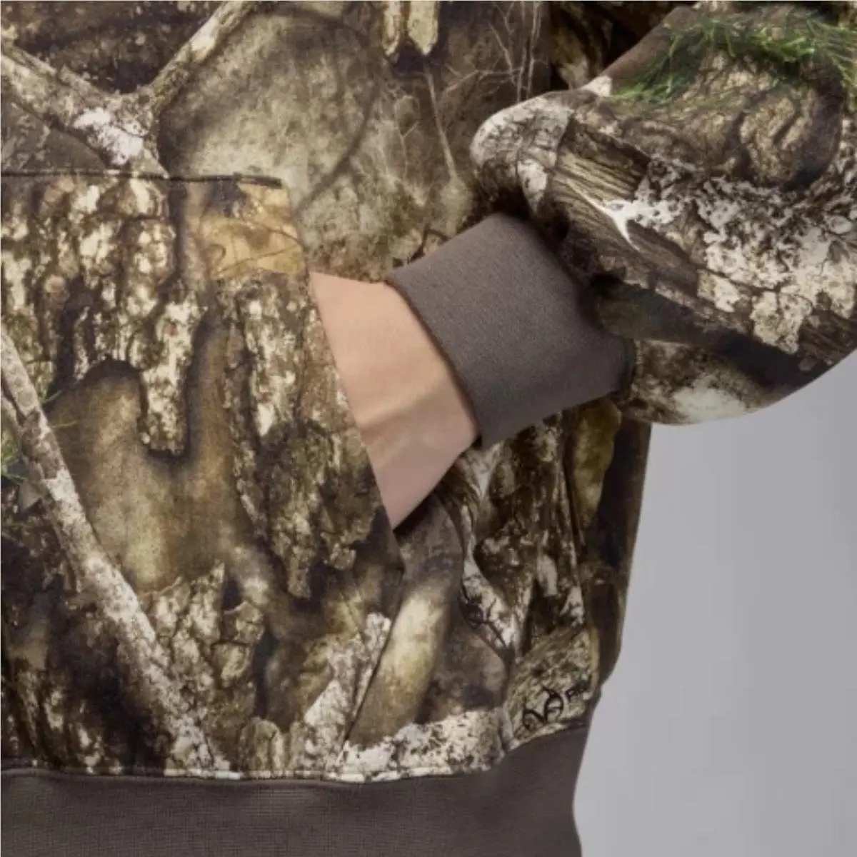 Nike clothing - HV1860-222 - HV1860-222 - Medium Olive / Sail (RealTree Camo) 2