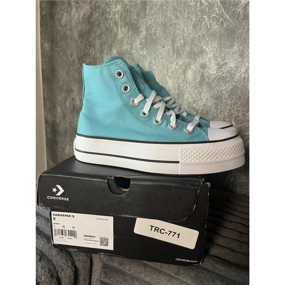 Chuck Taylor All Star Lift Platform High Top Ocean Drip Blue Women’s 5 by Converse