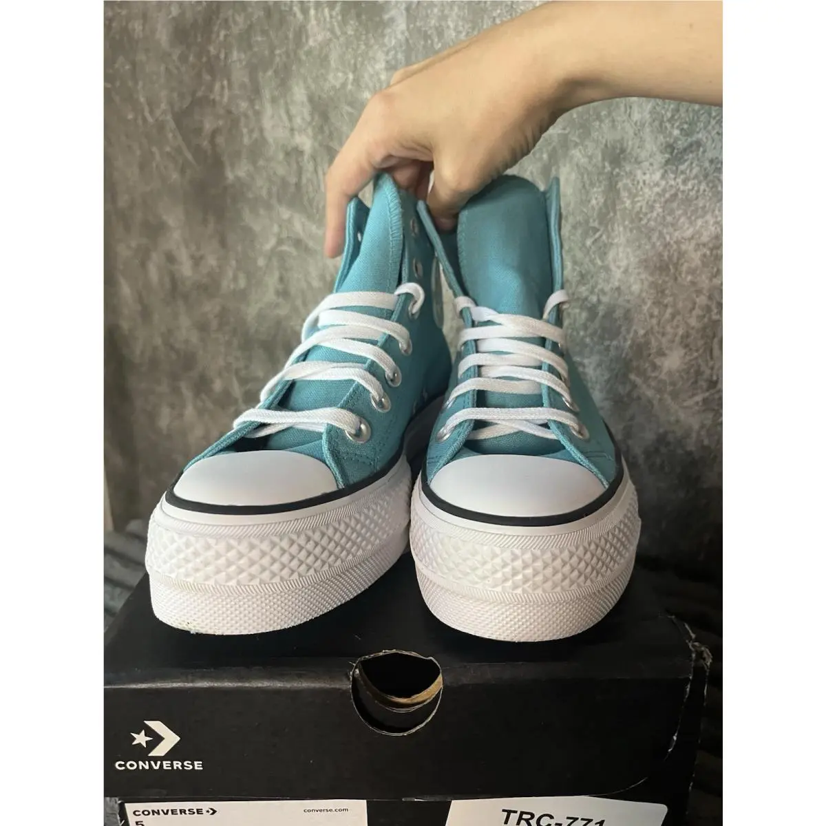 Converse shoes - Blue 2