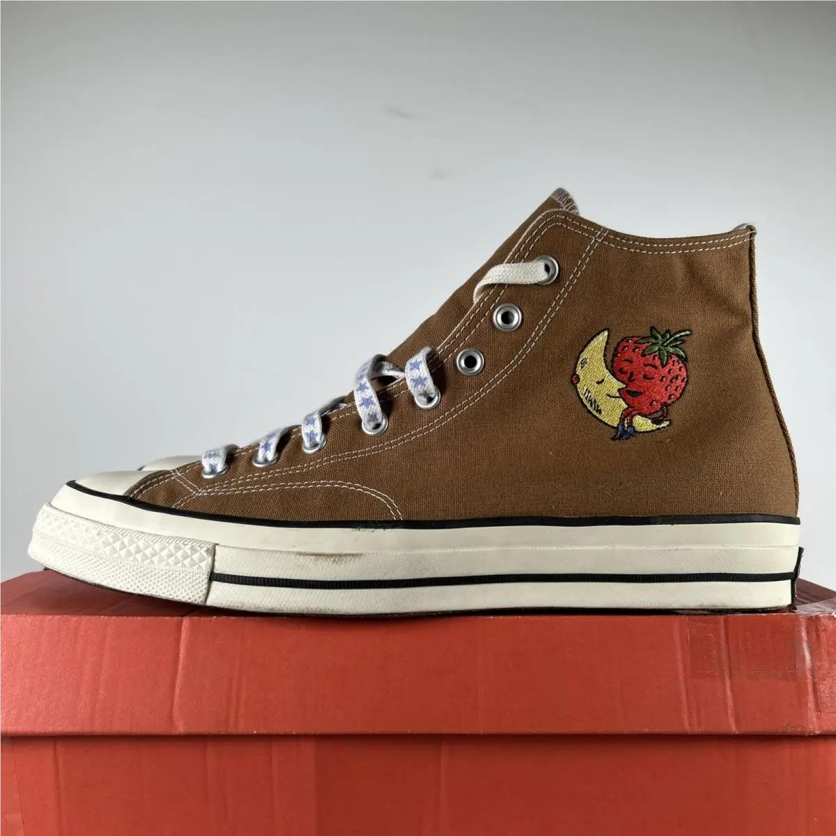 Converse shoes - Converse Chuck 70 - Chuck - A06516C - Brown 0