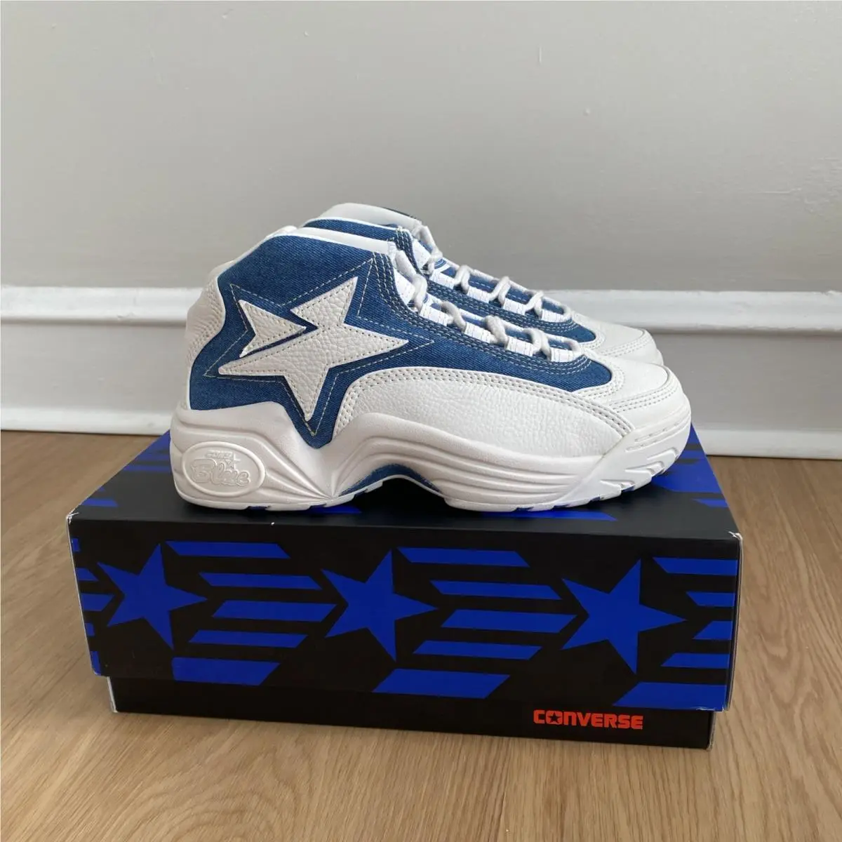 Cons Kentucky Denim Sneakers Mens US Size 9 Limited Edition by Converse