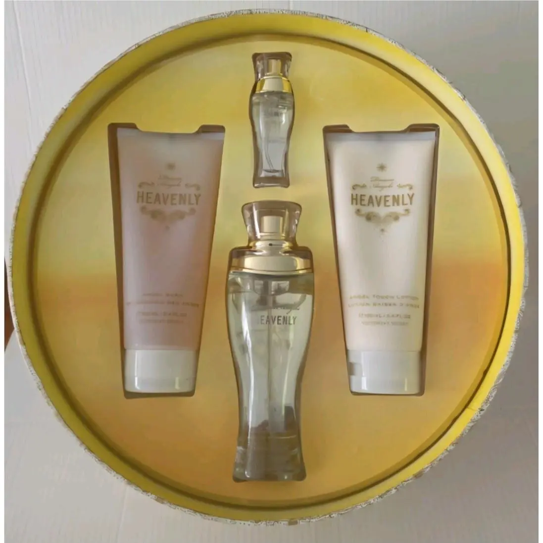 Victoria`s Secret Dream Angels Heavenly Edp 2.5 0.25oz Spray Lotion Body Wash by Victoria's Secret